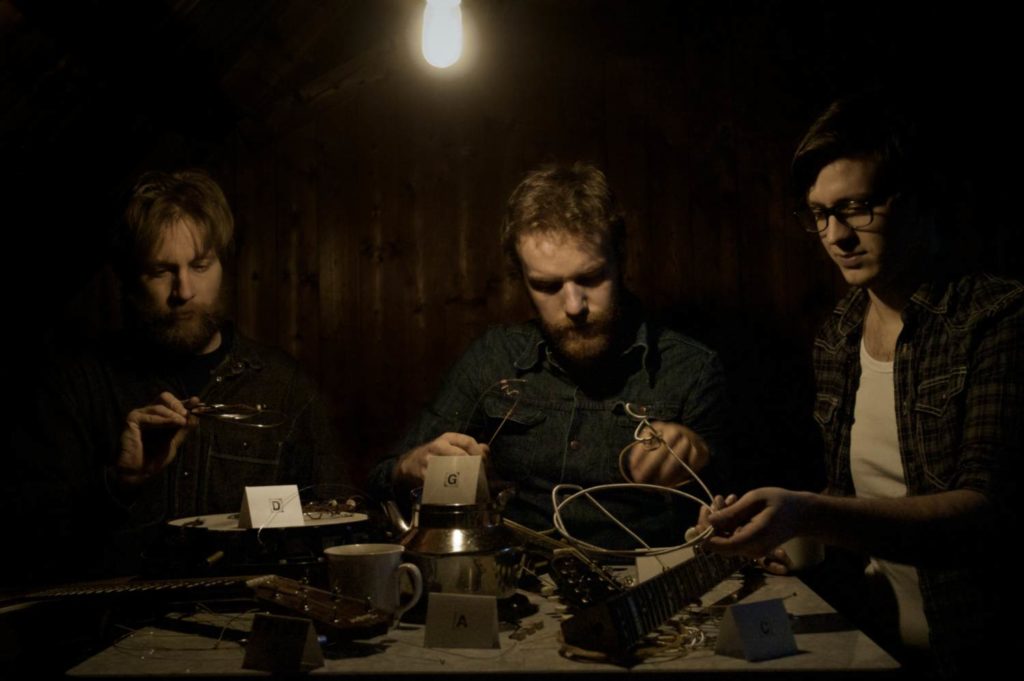 Open String Department, from left to right; Espen Bjarnar Gjermo, Magnus, and Aksel Jensen. Photo by Tore Sandbakken.